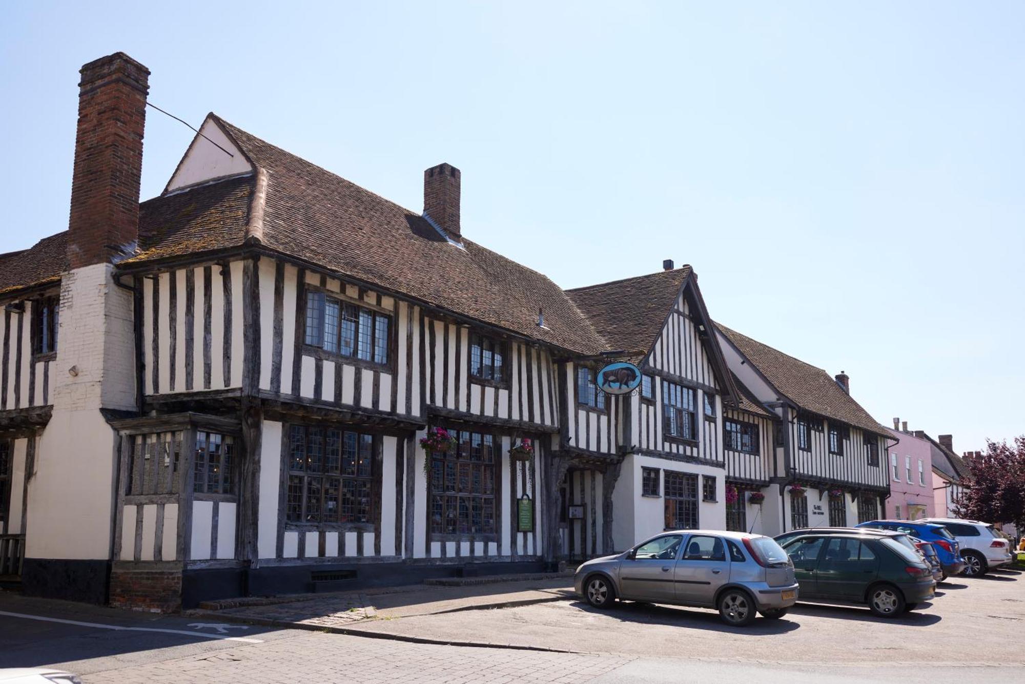 Bull Hotel By Greene King Inns Лонг Мелфорд Екстериор снимка