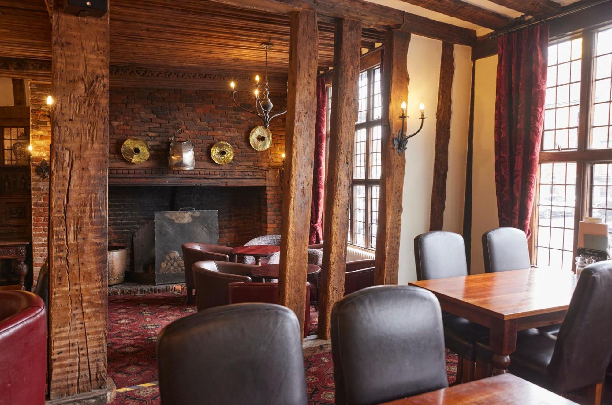 Bull Hotel By Greene King Inns Лонг Мелфорд Екстериор снимка