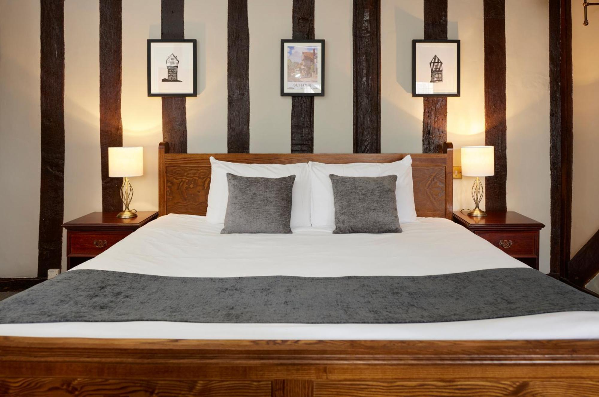 Bull Hotel By Greene King Inns Лонг Мелфорд Екстериор снимка