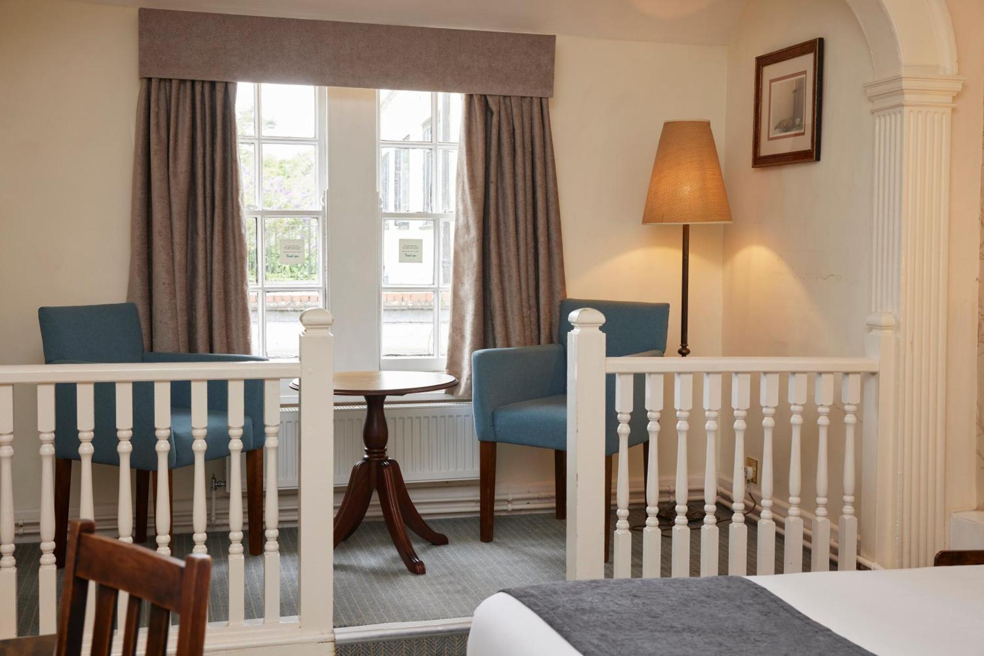 Bull Hotel By Greene King Inns Лонг Мелфорд Екстериор снимка