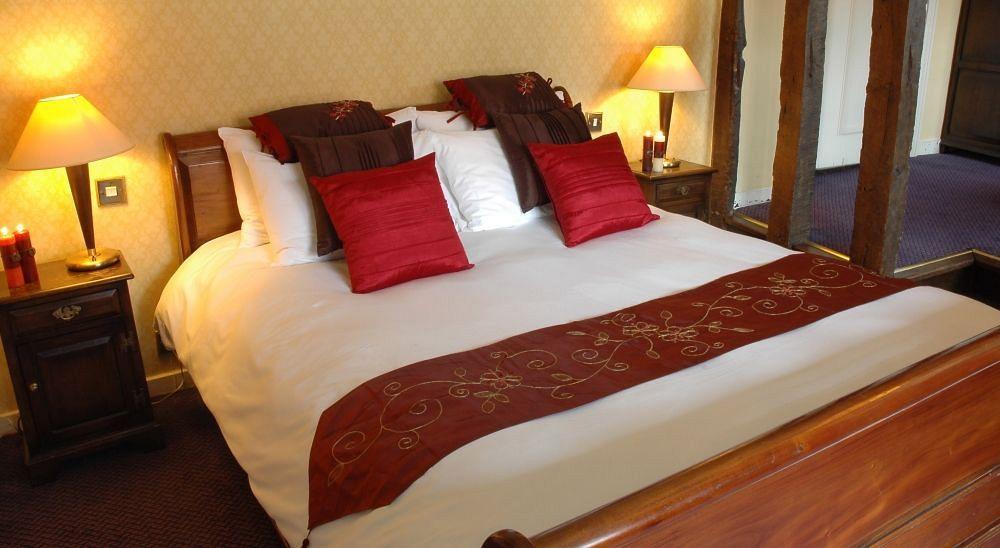 Bull Hotel By Greene King Inns Лонг Мелфорд Екстериор снимка