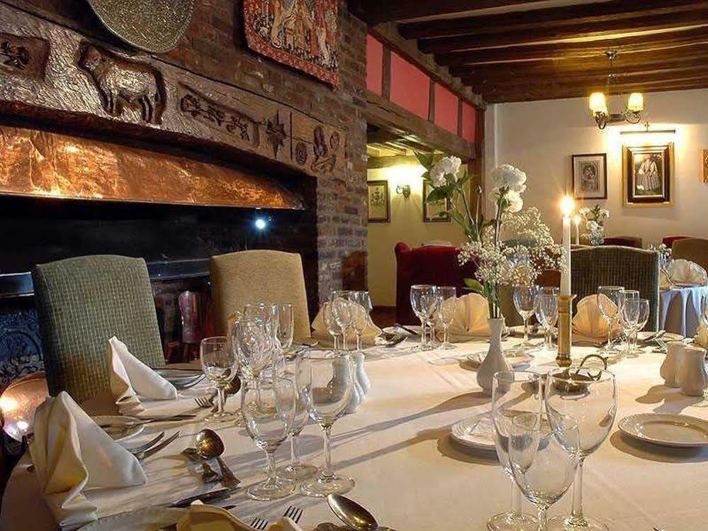 Bull Hotel By Greene King Inns Лонг Мелфорд Екстериор снимка
