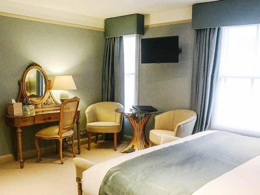 Bull Hotel By Greene King Inns Лонг Мелфорд Екстериор снимка
