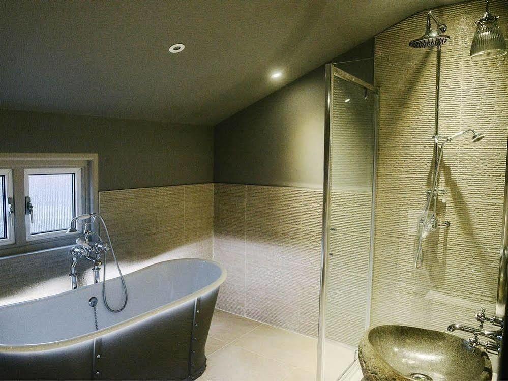 Bull Hotel By Greene King Inns Лонг Мелфорд Екстериор снимка